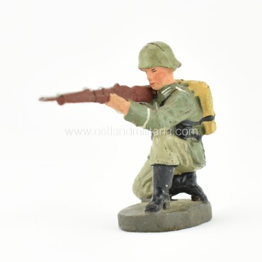 German Elastolin toy soldier with a rifle, kneeling shooting position Germany 1933–1945