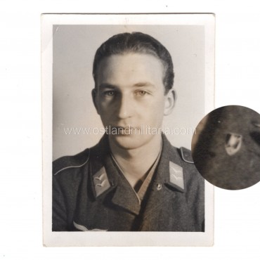 Document photo of LW 4./NJG1 Gefreiter with unit pin Germany 1933–1945