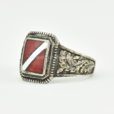 Latvian patriotic ring worn by SS troops Germany 1933–1945