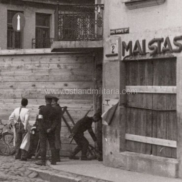 Photo of the entrance to the Vilna ghetto, 1941–1943 Germany 1933–1945